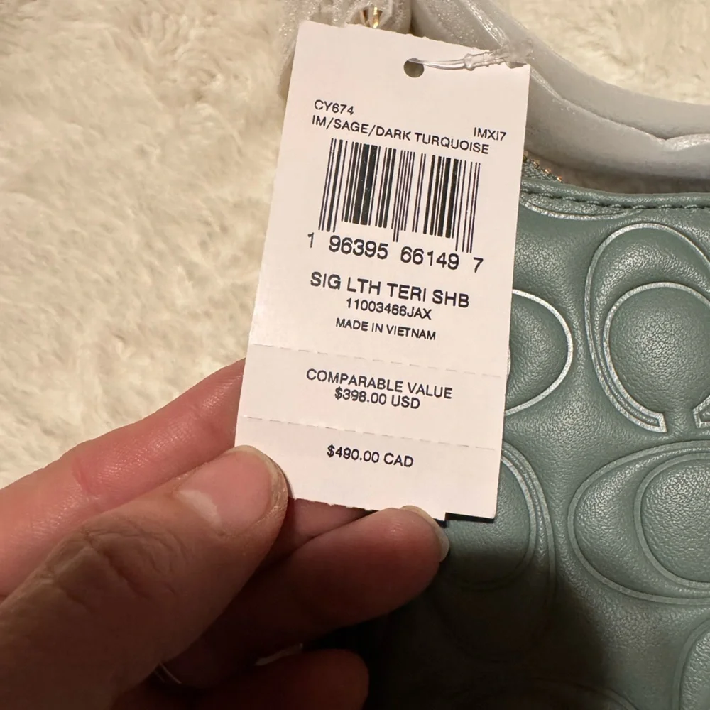 Coach NWT Teri Shoulder Bag - factory packaged Sage Turquoise Signature Leather - Picture 6 of 6